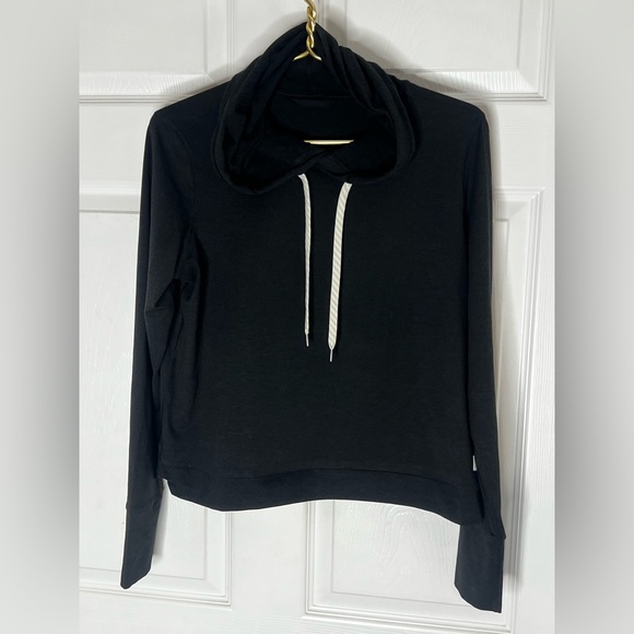 VUORI Halo Essential Hoodie Black Heather - Picture 6 of 7